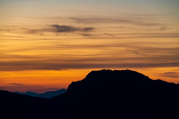 Sonnenaufgang am Berg