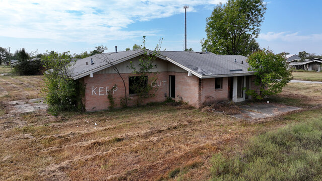 House with Keep Out written on it in Pilcher, Oklahoma.  Picher is an abandoned town in 2006  and EPA Superfund site