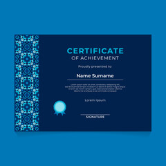 Obraz premium Oriental Certificate Design on Dark Theme with Winter Ornament