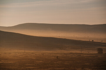Fototapeta premium Golden dawn with Tupan in the hills