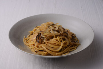 玉ねぎと塩昆布の和風パスタ