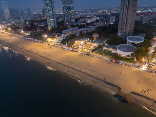 태국 좀티엔 비치의 아름다운 야경, 밤풍경, 해변의 조명,