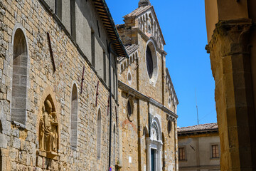 Volterra, Piazza dei Priori e Cattedrale