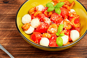 Grilled shrimp and watermelon salad