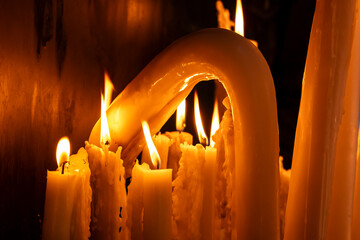 Cierges &agrave; Lourdes