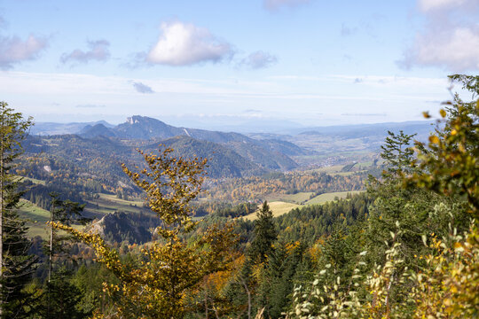 Panoramic view of the autumn landscape in Pieniny Mountains, Three Crowns Massif (Trzy Korony), Szczawnica, Poland