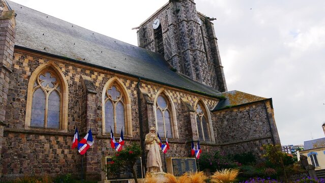 Eglise catholique Saint Pierre de Ault, d&eacute;partement de la Somme Hauts de France, france, europe