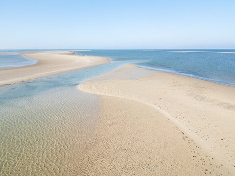 Wattenmeer mit Sandbank bei Ebbe in der Nordsee