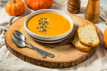 Homemade Autumn Pumpkin Soup