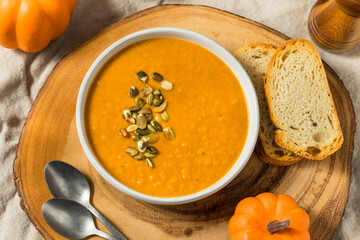 Homemade Autumn Pumpkin Soup