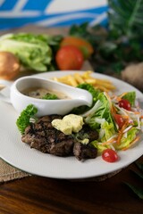 tenderloin steak mushroom sauce sirloin beef