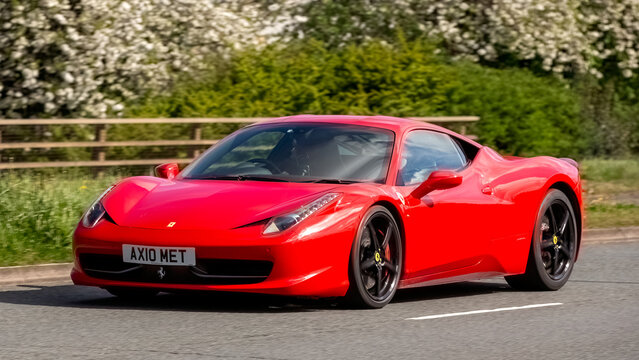 2013, red Ferrari 458 Italia Dct S-a