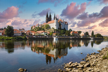 Obraz premium Albrechtsburg Meissen - Meißen - Sachsen - Deutschland - Höhenburg - Spätgotisch - Stadtansicht - Elbe - Gothic - Stadtbild - Elbufer - Dom