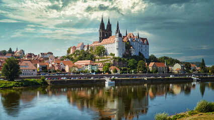 Albrechtsburg Meissen - Meißen - Sachsen - Deutschland - Höhenburg - Spätgotisch - Stadtansicht - Elbe - Gothic - Stadtbild - Elbufer - Dom