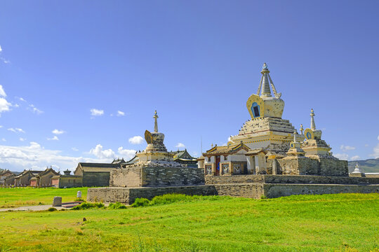 Golden stupa - Buddhist Erdene Zuu Monastery. Located in Kharkhorin, near to the ancient city of Karakorum, Orkhon Valley, Mongolia - World Heritage Site