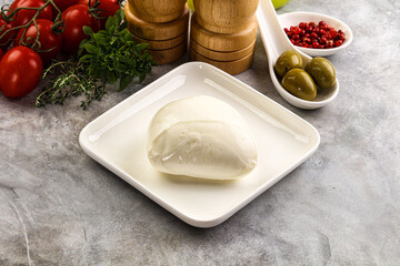 Gurmet organic mozzatla dairy cheese