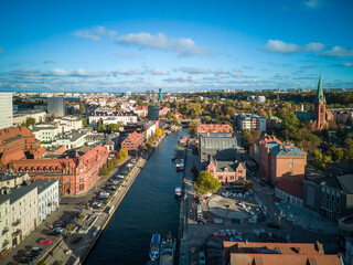Obraz premium Island in the city of Bydgoszcz on the Brda River, Poland.