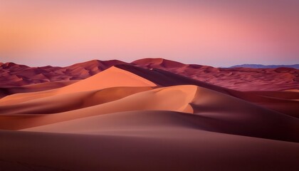 Naklejka premium Golden Sand Dunes at Sunset. Serene Desert Landscape with Rolling Shadows, Soft Light, and Distant Horizon, Ideal for Travel Posters, Background Textures, Website Banners with Ample Copy Space