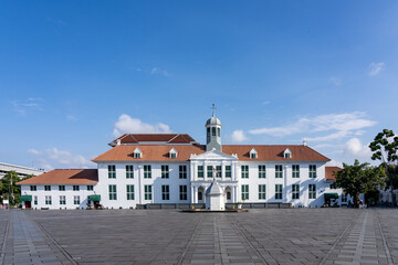 Jakarta History Museum, which began life as the colonial Stadhuis (City Hall) of Batavia, in the Old Town (Kota Tua). Says "Governor's Office" in Dutch. © Darcy