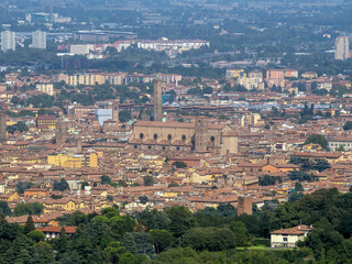 Fototapeta premium Bologna overview from the top of the Sanctuary of the Madonna of San Luca, Italy