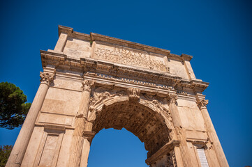 Obraz premium Triumphal Arch of Titus on the via Sacra in Rome.