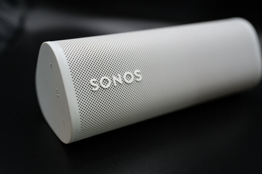 Sonos Roam Smart Speaker Shallow Depth of Field