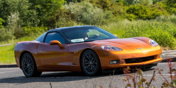 2007 orange CHEVROLET GMC CORVETTE