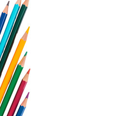 Fototapeta premium Vibrant colored pencils aligned diagonally on white background, showcasing an artistic and creative theme perfect for design projects.