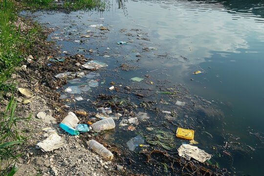 Water pollution in the river environment 