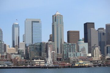 Seattle city skyline at dusk