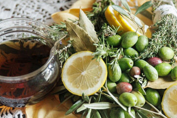 Aliño de hierbas para elaborar aceitunas en conserva