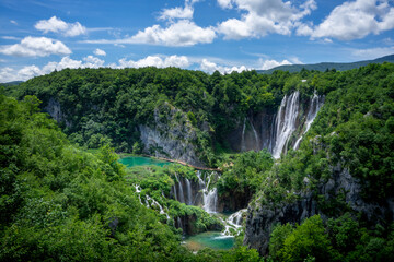 Der Veliki Slap (der Große Wasserfall) ist der größte Wasserfall im Nationalpark Plitvicer Seen...
