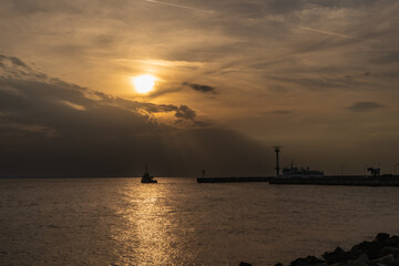 Zatoka Gdańska, Morze Bałtyckie, falochron, mewy, Gdańsk , Gdynia, Półwysep Helski © Daniel Folek