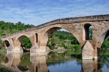 Puente románico de Puente la Reina