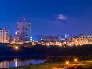 Night landscape of the Jingmei Riverside Park