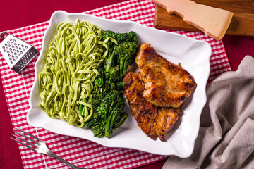 Delicious Grilled Chicken With Green Pasta and Broccoli