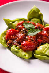 Delicious Spinach Tortellini with Fresh Tomato Basil Sauce