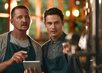 People, tablet and examine tank in brewery for machine inspection, quality assurance and production management. Team supervisor, man or digital app in small business for checking manufacturing system