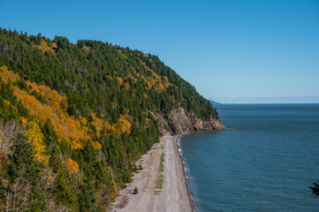 Obraz premium Beautiful autumn day in Fundy trail parkway