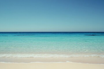 Obraz premium Beautiful beach with sky and clouds