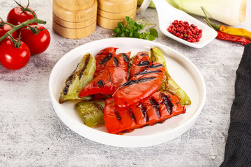 Grilled Bell Pepper - green and red