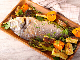 Dorada fish with vegetables