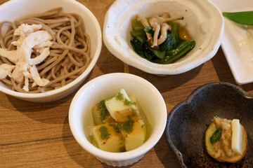 色とりどりの小鉢たち