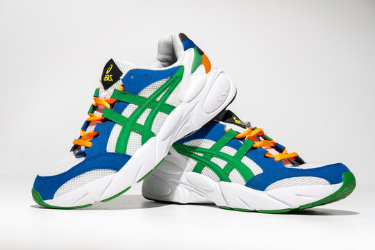 Kent, uk, 01.01.2024 asics gel bnd bondi white green running shoes athletics runner jogging sneaker. Marathon endurance runners trainers.