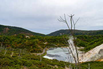 北海道　登別温泉　大湯沼の風景