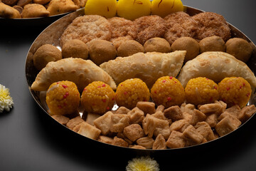 Diwali snacks Diwali faral Festival food items Festival snacks from Maharashtra