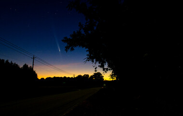 Comet C2023 A3 Tsuchinshan-Atlas Chasing the Sunset