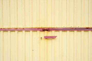 asa en puerta de garaje