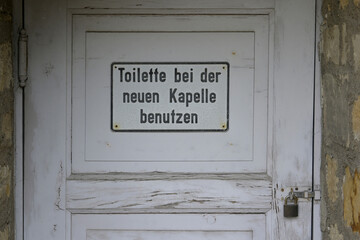 abgesperrte toilettentür