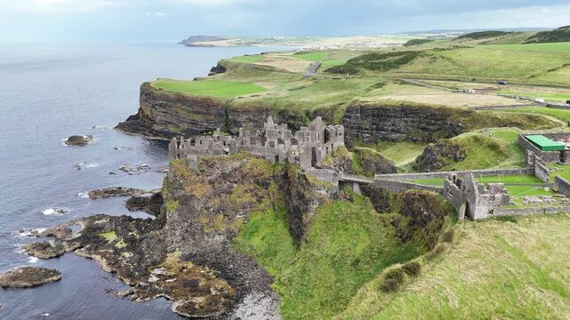 Dunluce Castle, r&eacute;gion de l'Antrim en Irlande du Nord